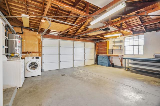 2050 Coolidge Drive, Santa Clara CA: https://media.crmls.org/mediaz/3aeaf423-8816-4d62-997a-31f5b020d4e3.jpg