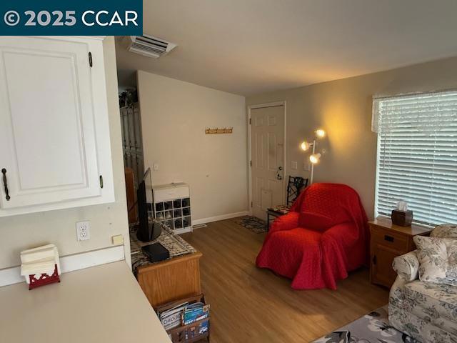 149 Galloway Dr, Concord CA: https://media.crmls.org/mediaz/3aeb4ba6-0022-4659-b467-d7163910b3ee.jpg