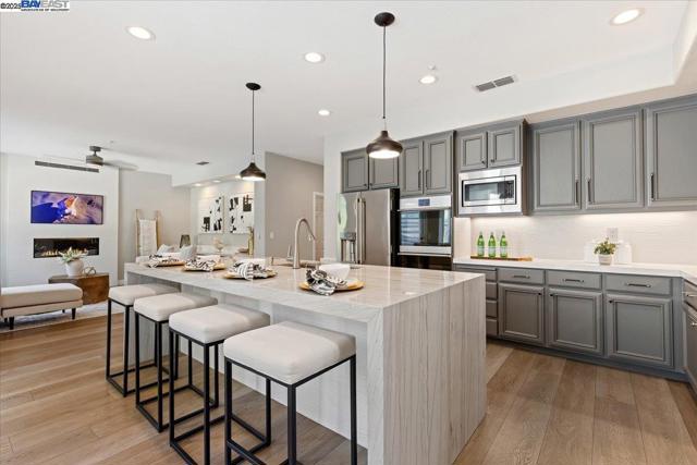 1699 Lodestone Rd, Livermore CA: https://media.crmls.org/mediaz/3aebaf61-6b57-4f4c-a0e7-2efbde088d72.jpg