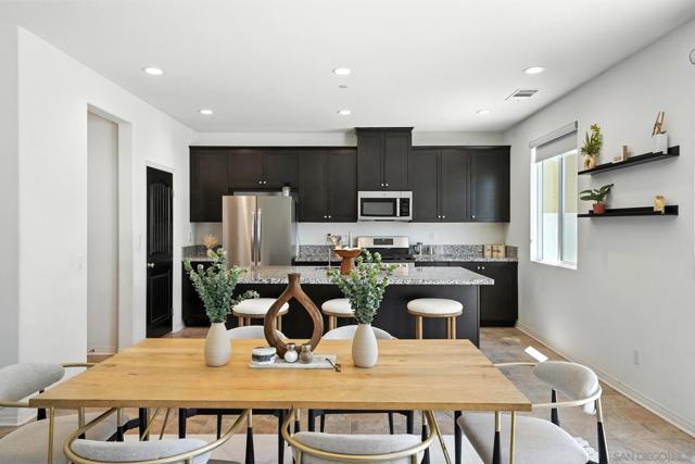30499 Ridgely Way, Menifee CA: https://media.crmls.org/mediaz/3aebe556-03f9-4e62-b249-09ecbbd2b9da.jpg