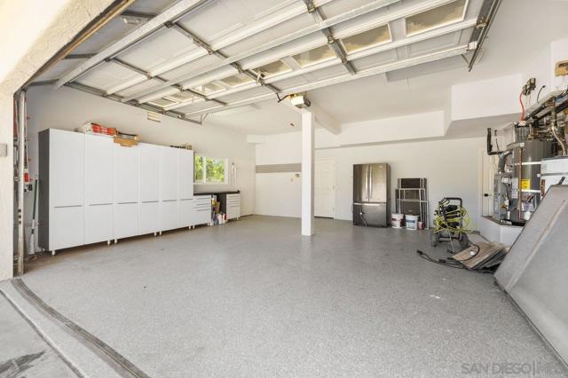 2047 Via Del Torrie, Alpine CA: https://media.crmls.org/mediaz/3aec35da-9833-4596-ae4c-224eccfbc0a5.jpg