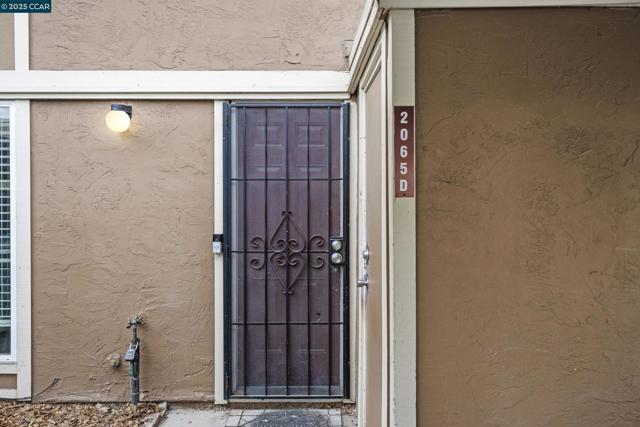 2065 Olivera Rd, Concord CA: https://media.crmls.org/mediaz/3aeea5f9-4b71-4a94-8e4f-b98416c79904.jpg