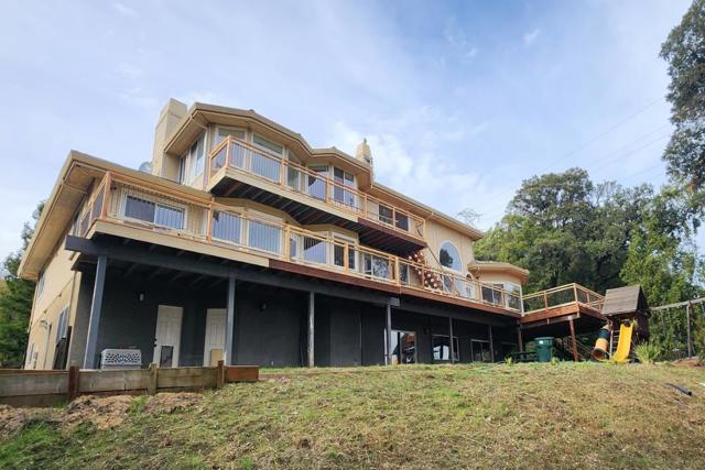 245 Heacox Road, Woodside CA: https://media.crmls.org/mediaz/3aef0d6f-f782-42ac-8b4c-2e1e97640fd0.jpg