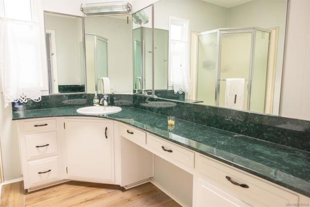 444 N El Camino Real, Encinitas CA: https://media.crmls.org/mediaz/3aefa121-3499-4b45-9ec7-813a4216df70.jpg