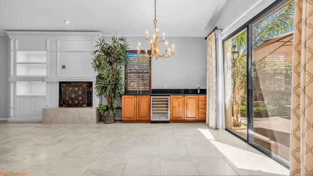 51865 Via Bendita, La Quinta CA: https://media.crmls.org/mediaz/3aefb451-d1a8-42dc-a1a8-e49249a68480.jpg