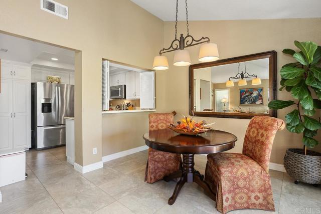 Detail Gallery Image 13 of 30 For 1878 Turnberry, Vista,  CA 92081 - 2 Beds | 2 Baths