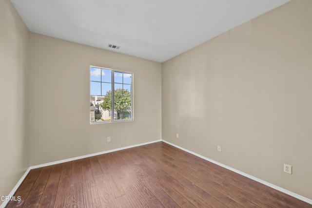 Detail Gallery Image 21 of 41 For 1930 Ribera Dr, Oxnard,  CA 93030 - 5 Beds | 3 Baths