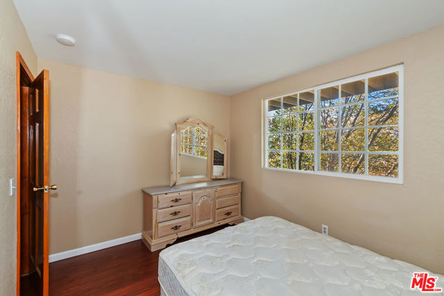 28665 Zion Drive, Lake Arrowhead CA: https://media.crmls.org/mediaz/3af23d9f-6f4a-40ef-a5b7-d97c4f8a68fe.jpg