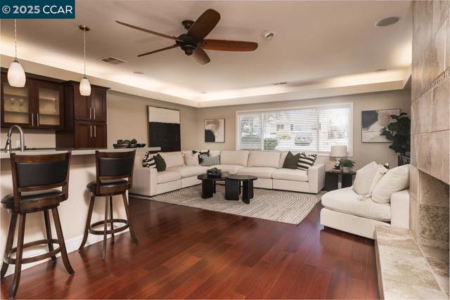 1736 Silverwood Dr, Martinez CA: https://media.crmls.org/mediaz/3af330e5-ba49-45c2-88e2-b75d144c45f8.jpg