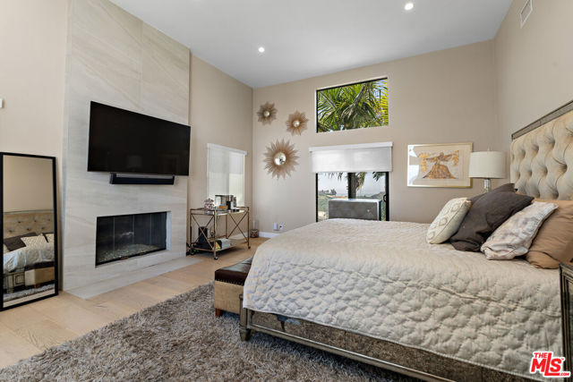 1962 Stradella Road, Los Angeles CA: https://media.crmls.org/mediaz/3af3602b-541a-4729-8277-330ffd21052b.jpg