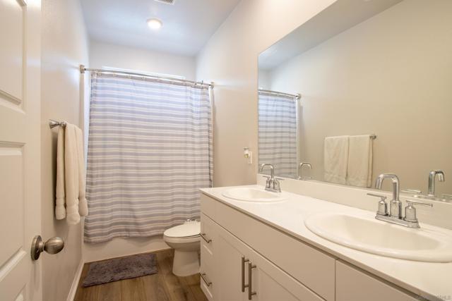 32932 Gelder Cir, Menifee CA: https://media.crmls.org/mediaz/3af36283-c8ed-4a71-8dca-ed4daed50ee1.jpg