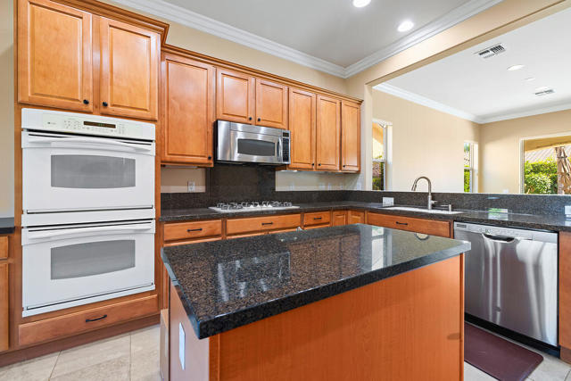 80591 Avenida Santa Marta, Indio CA: https://media.crmls.org/mediaz/3af3a788-49e1-4f6f-bf74-57e3f5b36bcf.jpg
