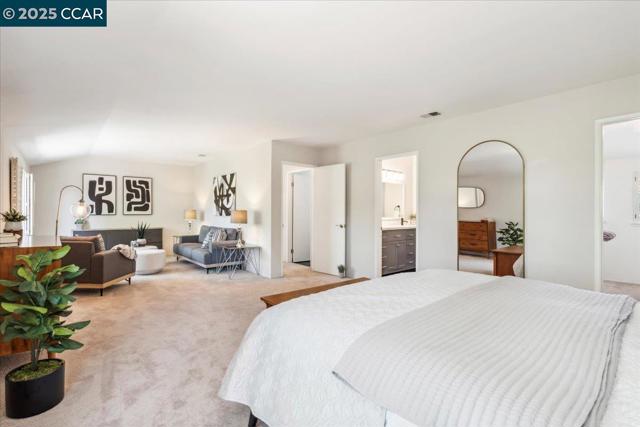 739 Devils Drop Ct, Richmond CA: https://media.crmls.org/mediaz/3af45ac4-e6c7-4935-8216-f2197805a9e1.jpg