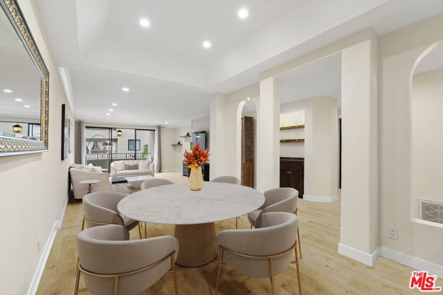 8455 Fountain Avenue, West Hollywood CA: https://media.crmls.org/mediaz/3af607ec-cd6d-4379-ae71-8d4aa545c310.jpg