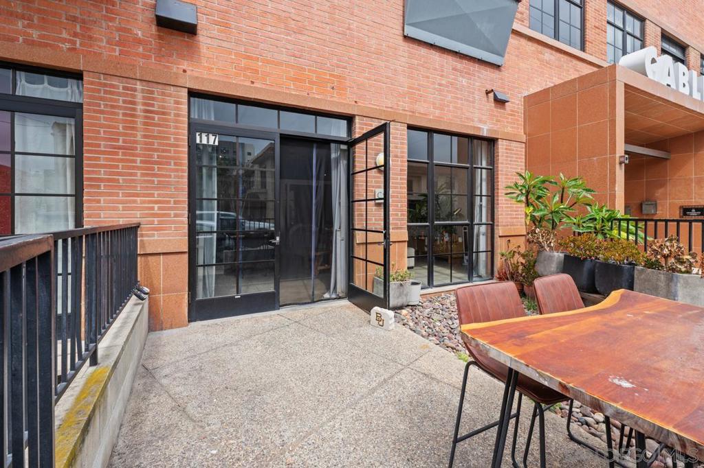 3940 7th Ave - photo 4