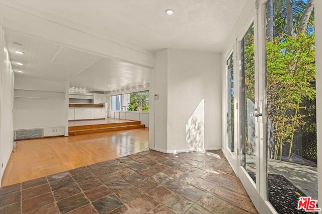1237 Hilldale Avenue, West Hollywood CA: https://media.crmls.org/mediaz/3af6d324-1890-4637-b81c-2c1631f10f93.jpg
