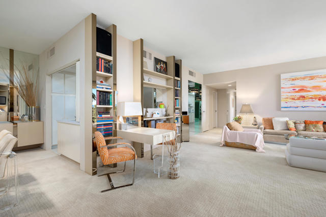 900 Island Drive, Rancho Mirage CA: https://media.crmls.org/mediaz/3af73c83-e3b7-4019-9f02-a4a09b8b09a3.jpg