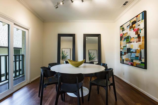 548 Everett Avenue, Palo Alto CA: https://media.crmls.org/mediaz/3af7ebe0-9626-489b-ad75-d6676ecc8945.jpg