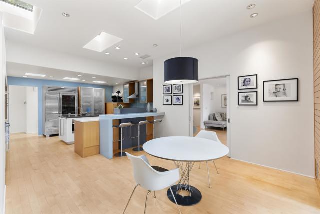 Detail Gallery Image 23 of 58 For 6028 Beaumont Ave, La Jolla,  CA 92037 - 5 Beds | 4 Baths