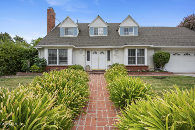 19816 Needles Street, Chatsworth CA: https://media.crmls.org/mediaz/3af8e1cd-7993-495d-8527-4f86b51bb032.jpg
