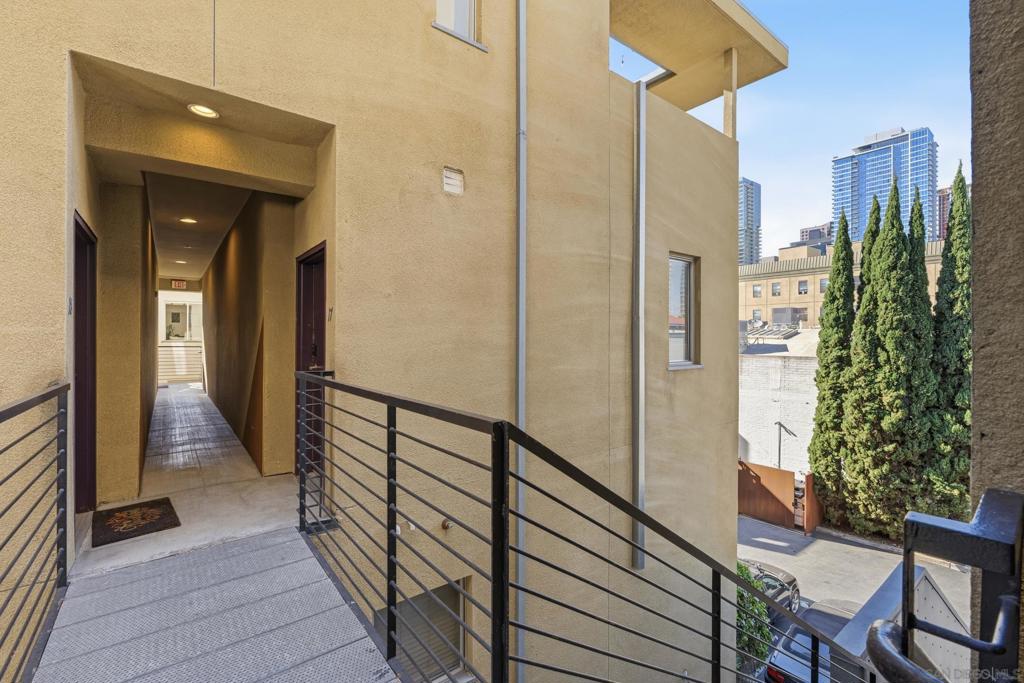 908 G St - photo 16