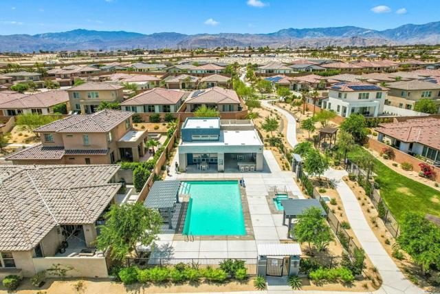 35551 Luna Court, Palm Desert CA: https://media.crmls.org/mediaz/3af9b146-d2ed-4c36-9ad7-ed2cfb68b0e0.jpg