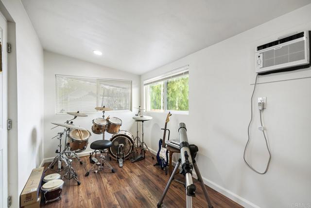 Detail Gallery Image 33 of 63 For 2400 W Valley Pkwy #36,  Escondido,  CA 92029 - 4 Beds | 2 Baths