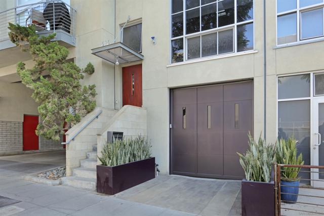 1575 Kettner Blvd, San Diego CA: https://media.crmls.org/mediaz/3afa72c1-8f4d-4f0e-9200-d732495c9b2e.jpg