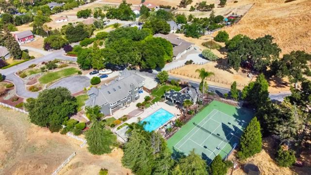 2295 Mcdonald Lane, Morgan Hill CA: https://media.crmls.org/mediaz/3afad6c5-e117-490d-949c-e0b060000280.jpg