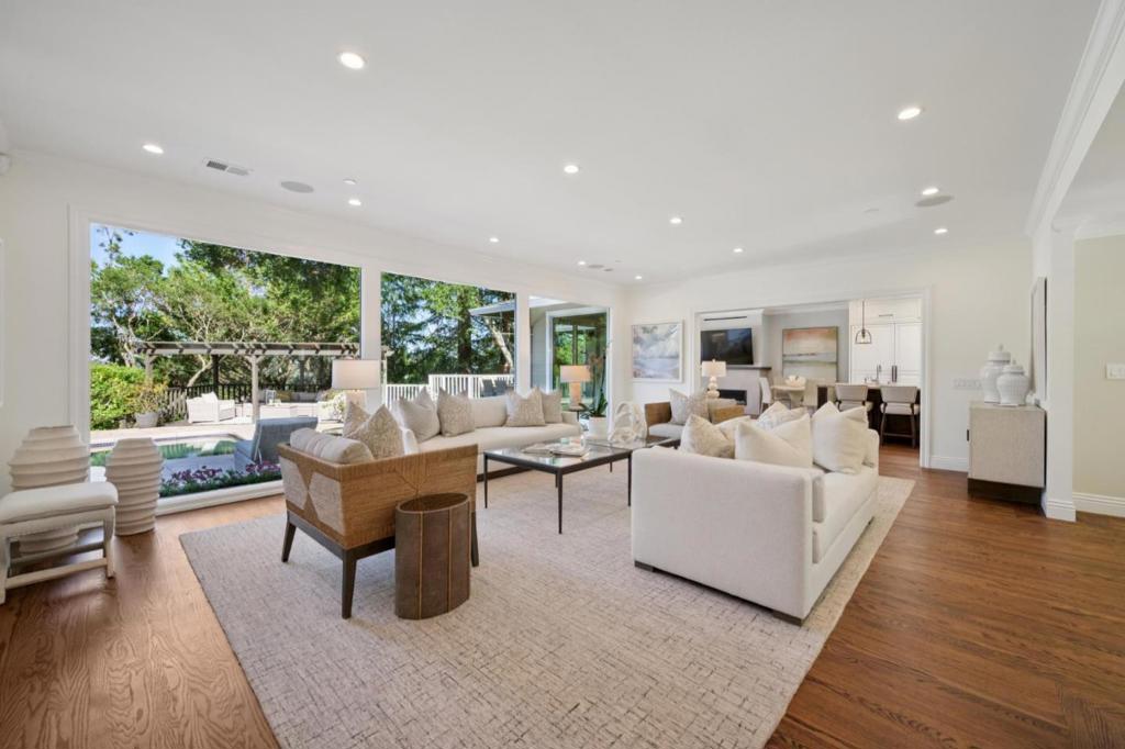520 Darrell Road