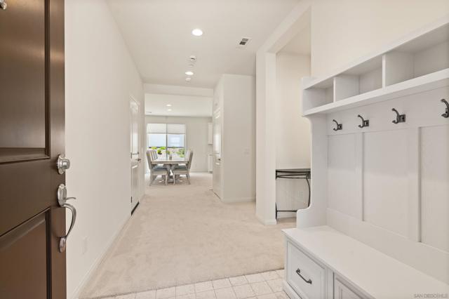 8553 Dartmouth St, Santee CA: https://media.crmls.org/mediaz/3afc5d90-fcbb-44e8-b403-89d59efd4e59.jpg