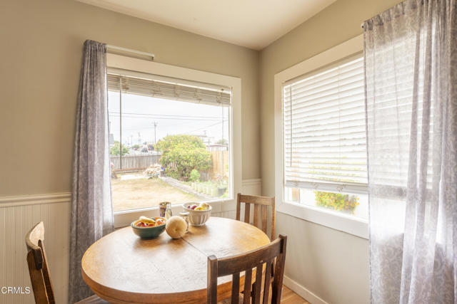 Detail Gallery Image 6 of 21 For 102 N Whipple St, Fort Bragg,  CA 95437 - 2 Beds | 1 Baths