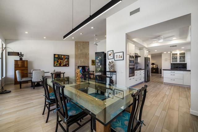 75768 Valle Vista Drive, Indian Wells CA: https://media.crmls.org/mediaz/3afc8df6-8652-44f4-896f-23cb2abbb9bf.jpg