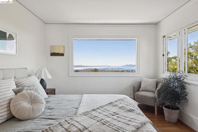 Image 38 of 60 For 938 San Benito Rd