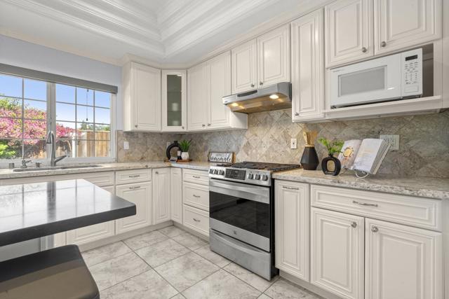 140 Sprucemont Place, San Jose CA: https://media.crmls.org/mediaz/3afd3f3c-311c-4a5f-8a75-b068c9f3c31d.jpg