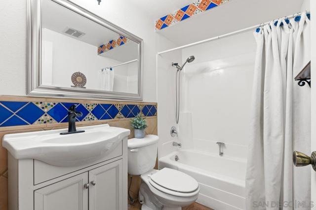 14102 Tricia St, Poway CA: https://media.crmls.org/mediaz/3afddce8-d1dd-4686-afcb-b14985655542.jpg
