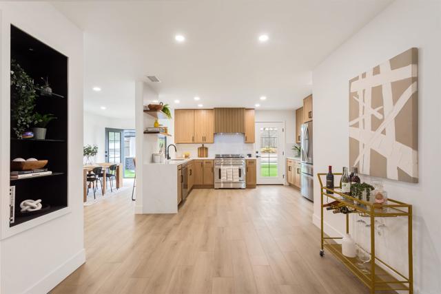 Detail Gallery Image 11 of 43 For 4870 Mount Armour Dr, San Diego,  CA 92111 - 3 Beds | 2 Baths