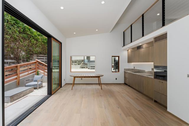 Detail Gallery Image 30 of 42 For 1011 13 Neptune Ave, Encinitas,  CA 92024 - 3 Beds | 3/1 Baths