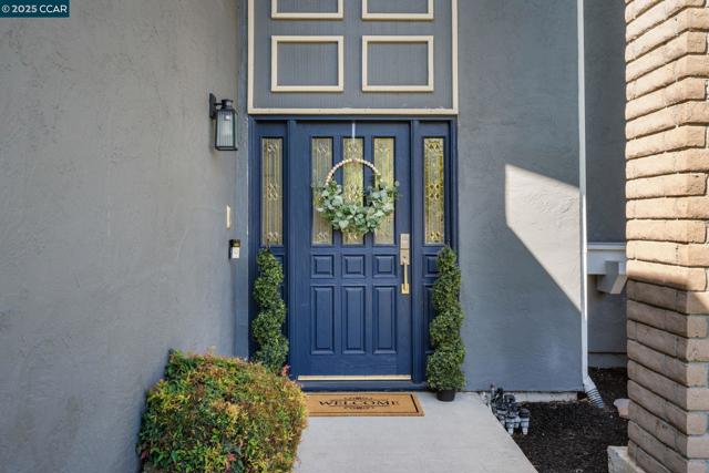 169 Larkwood Cir, Danville CA: https://media.crmls.org/mediaz/3afe8b18-e906-470f-a97f-c6f560a0055a.jpg