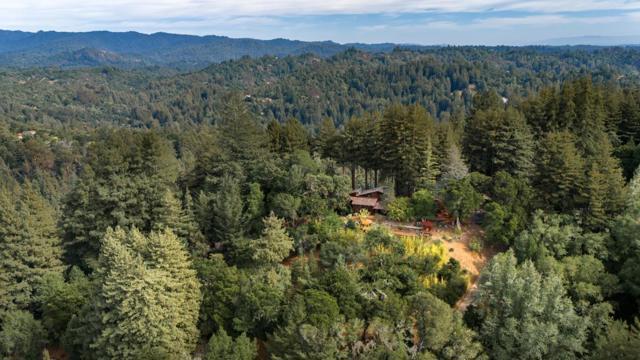 60 Highgate Road, Scotts Valley CA: https://media.crmls.org/mediaz/3aff1634-a2a0-42b2-a348-5ec5ea49f914.jpg