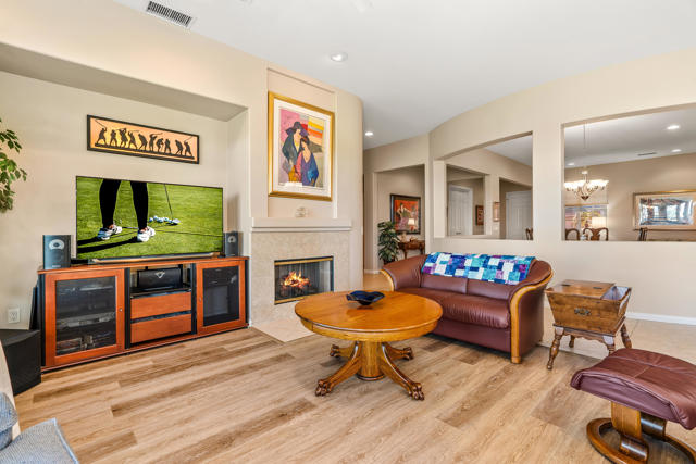80610 Prestwick Place, Indio CA: https://media.crmls.org/mediaz/3aff44c4-17cb-42af-8d76-4b3c2a60f1aa.jpg
