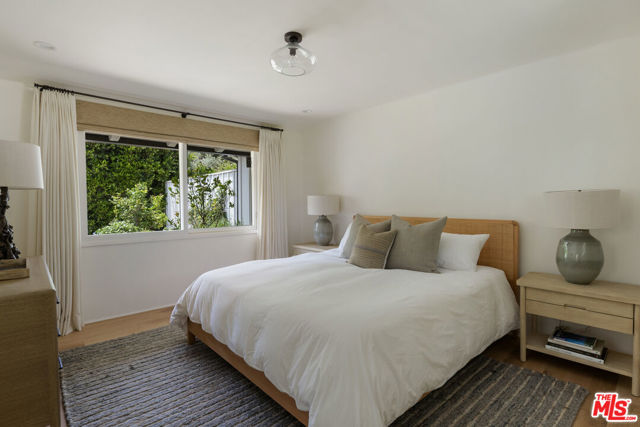 13214 Riviera Ranch Road, Los Angeles CA: https://media.crmls.org/mediaz/3aff5978-a865-48ba-8f81-b31f5d0e026d.jpg