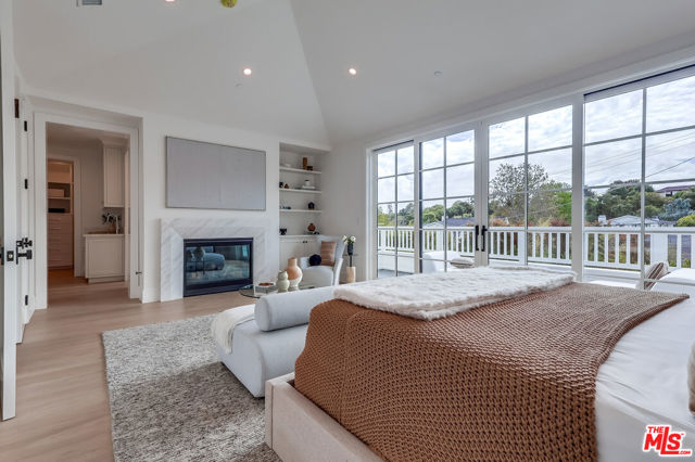 Drew Fenton | 427 N Bundy Drive Los Angeles CA | MLS: 7182819