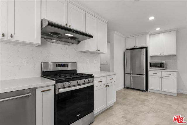 4043 Wade Street, 2 photo 7