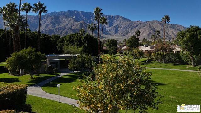 2861 Sundance Circle, Palm Springs CA: https://media.crmls.org/mediaz/3b00f89e-4ae3-47a1-984a-dd067e3bed33.jpg