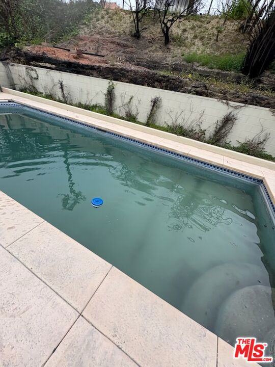 652 Jacon Way photo 4