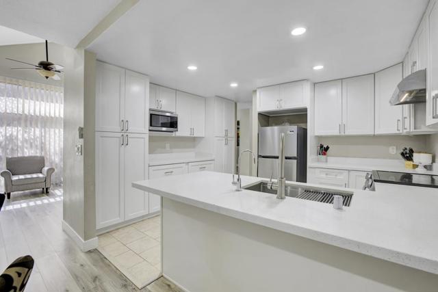 5391 Black Avenue, Pleasanton CA: https://media.crmls.org/mediaz/3b01fc44-1eee-4364-af4a-34d65b9e6bc5.jpg