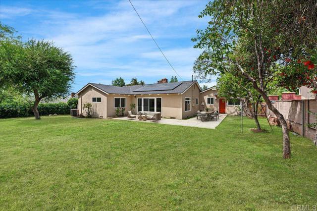 4042 Las Casas Avenue, Claremont CA: https://media.crmls.org/mediaz/3b02c472-0fe7-4302-874e-f64b8114320b.jpg