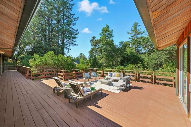 14582 Horseshoe Court, Saratoga CA: https://media.crmls.org/mediaz/3b0330c3-2516-494d-b59c-524b2f92b0d0.jpg