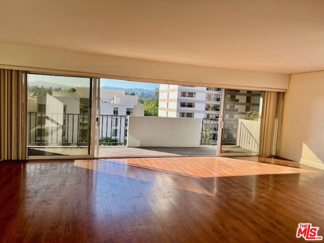 Image 2 for 10450 Wilshire Blvd #6J, Los Angeles, CA 90024